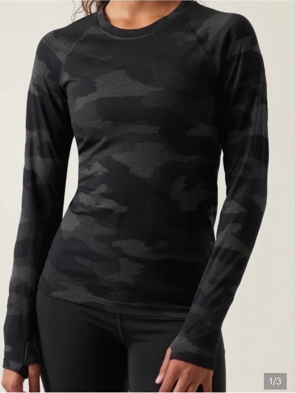 Athleta Women’s Long Sleeve Crewneck Top - Black Camo medium
